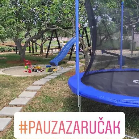 شقة In Zaton زاتون